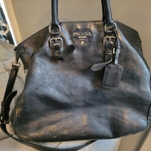 Beautiful Black Prada Purse